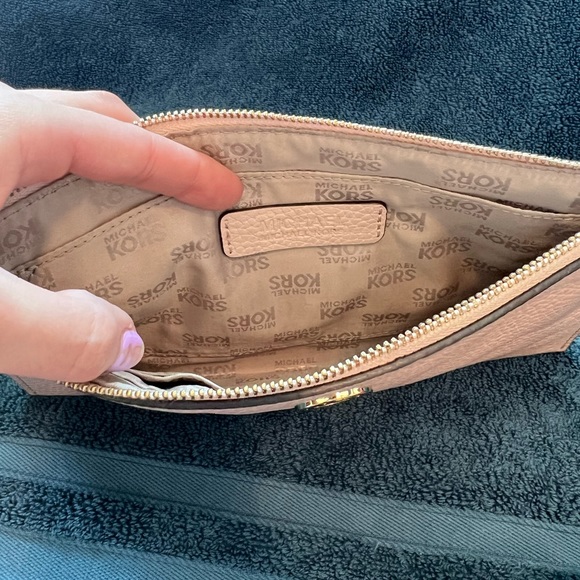 Michael Kors Wristlet - Picture 4 of 5